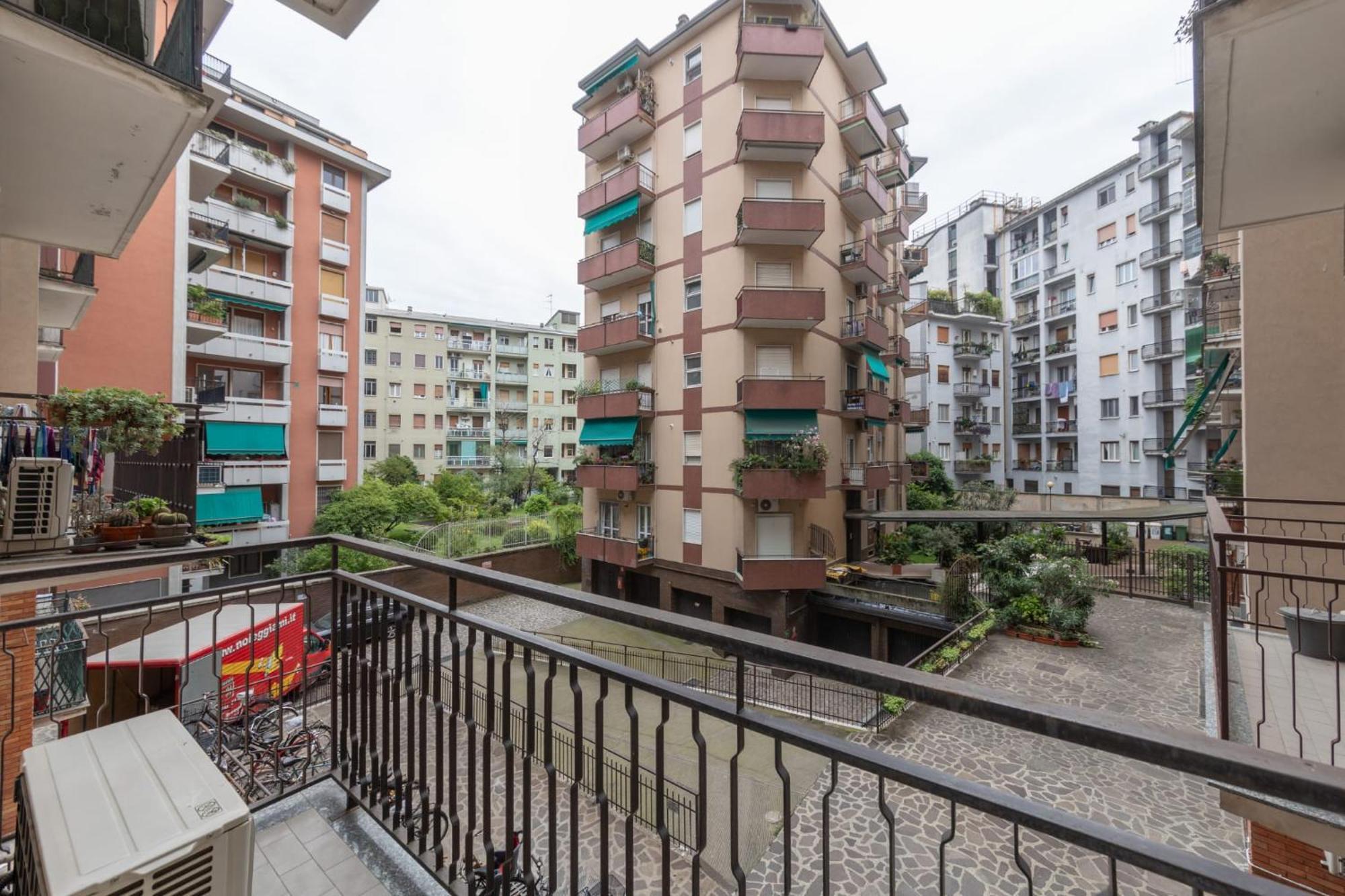 Arena 35 Apartment Милано Екстериор снимка
