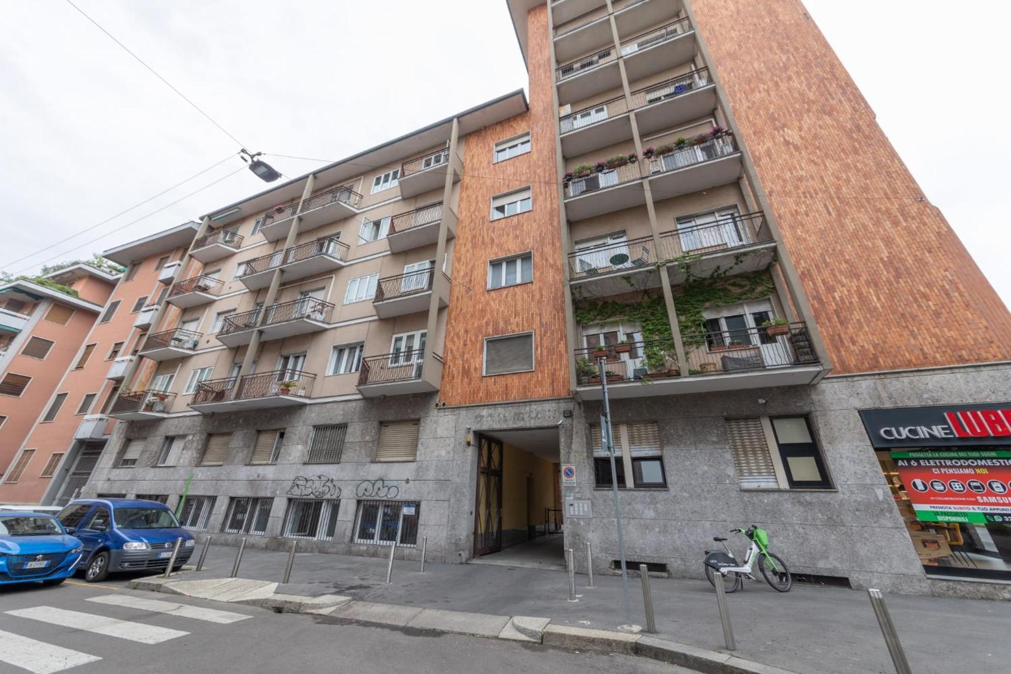 Arena 35 Apartment Милано Екстериор снимка