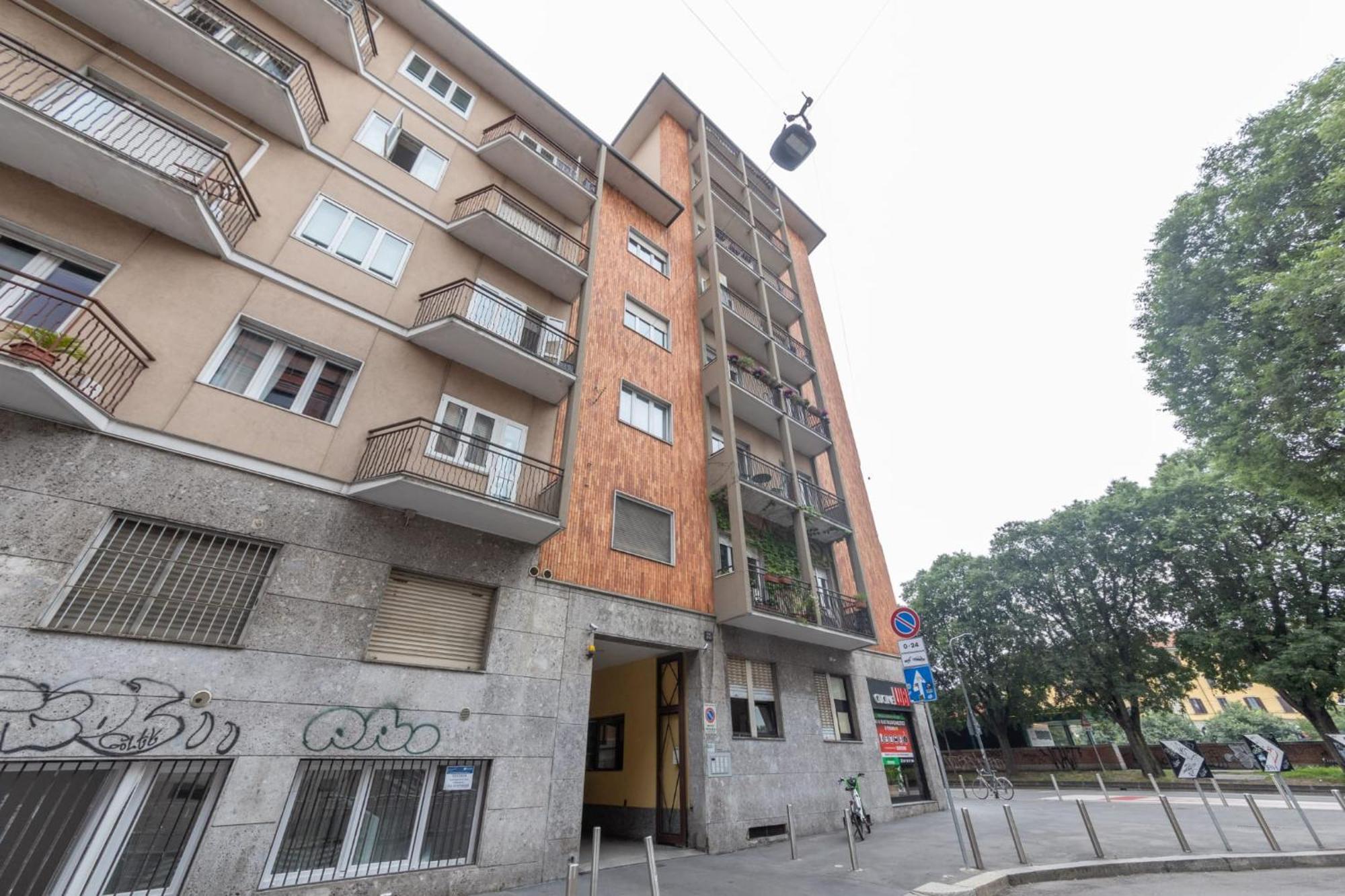 Arena 35 Apartment Милано Екстериор снимка